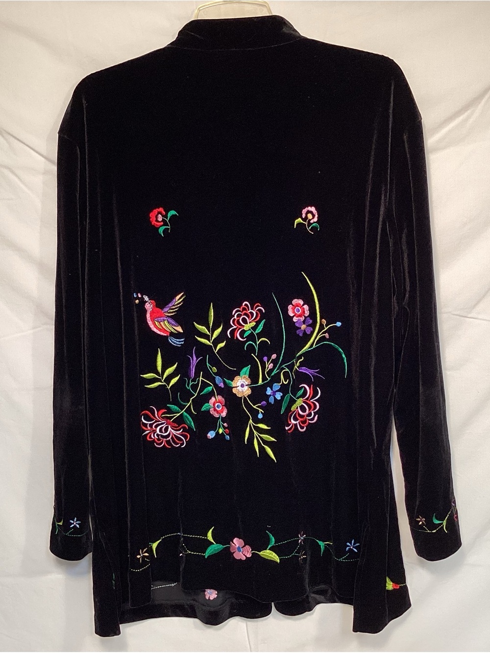 Black Velour Embroidered Susan Graver Floral Button Up Jacket Women’s Size 1X - Picture 3 of 12